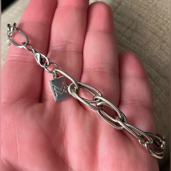 Miranda Frye Naomi Bracelet Silver - Picture 5 of 5